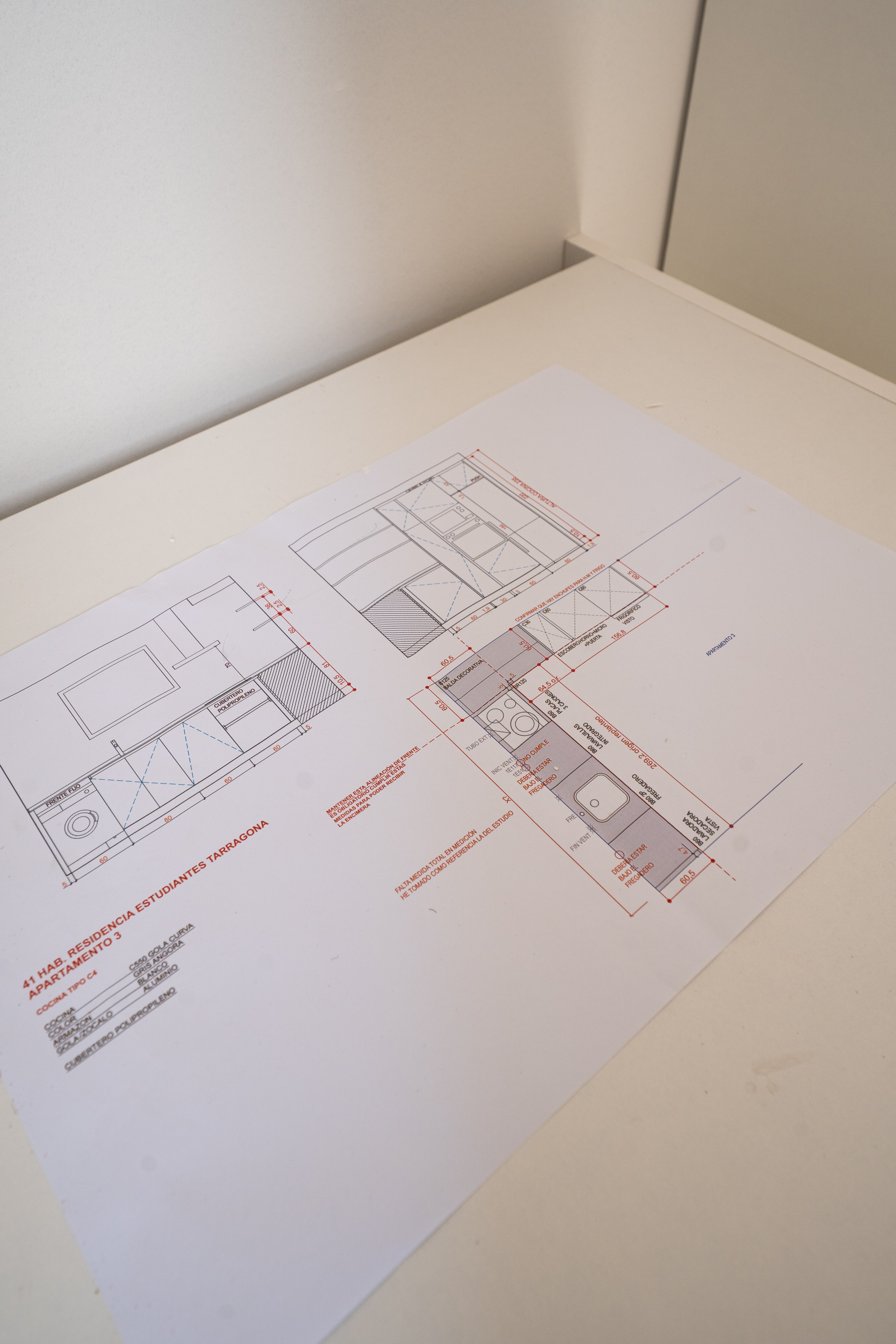 Habitación piloto — detalles interiores